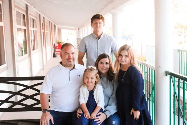 Nathan Peterson spending time with his family; His wife Brandy, son Trevon and daughters Layla and Brielle.
